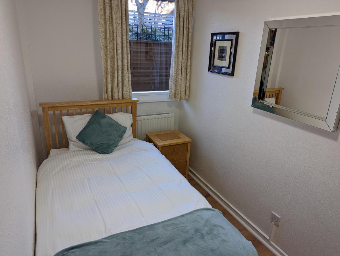 Beautiful Independent Apartment In London Uk מראה חיצוני תמונה